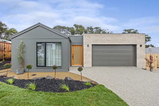 3 Penhall Way, Ballarat East, Vic 3350