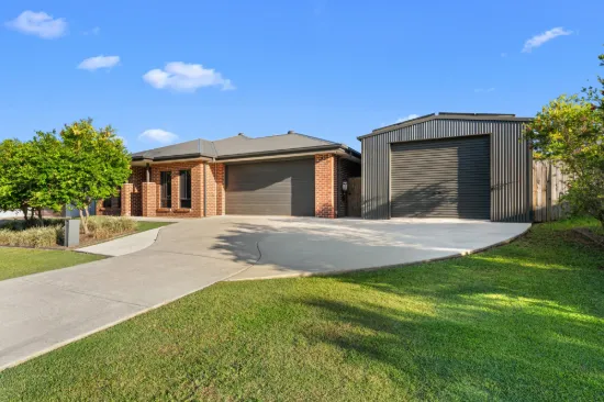 3 Pineapple Place, Glass House Mountains, Qld 4518