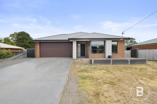 3 Powlett Street, Carisbrook, Vic 3464