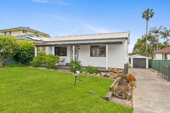 3 Rays Road, Bateau Bay, NSW 2261