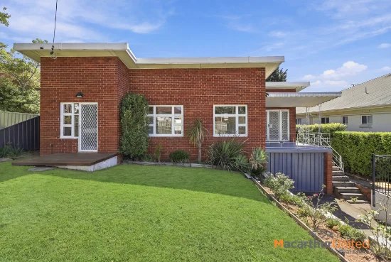 3 Rosalind Crescent, Campbelltown, NSW 2560