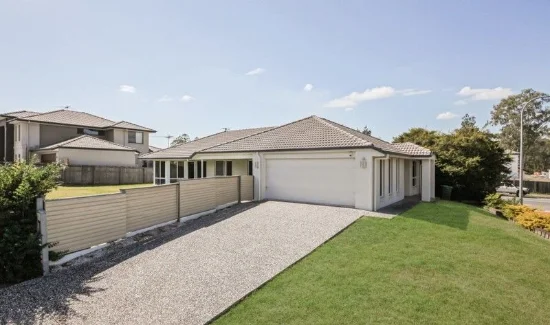 3 Seeana Crescent, Bridgeman Downs, Qld 4035