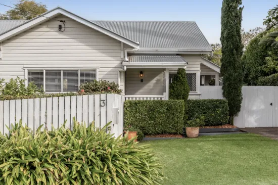 3 Sourris Street, Mount Lofty, Qld 4350