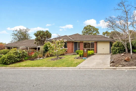 3 The Glade, Aberfoyle Park, SA 5159 - For Rent