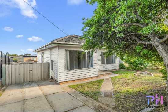 3 Thompson Street, Long Gully, Vic 3550