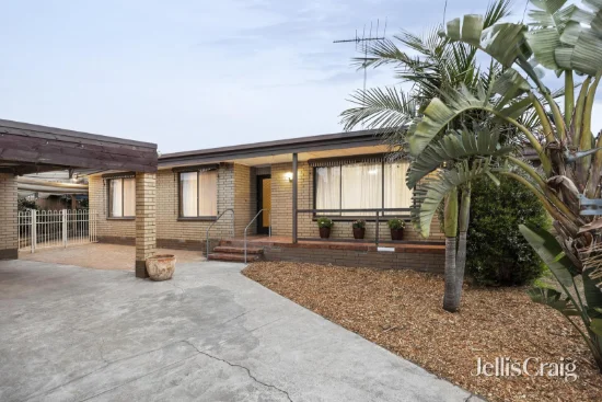 3 Tucker Street, Breakwater, Vic 3219