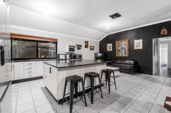 3 Vaucluse Crescent, Ellenbrook, WA 6069