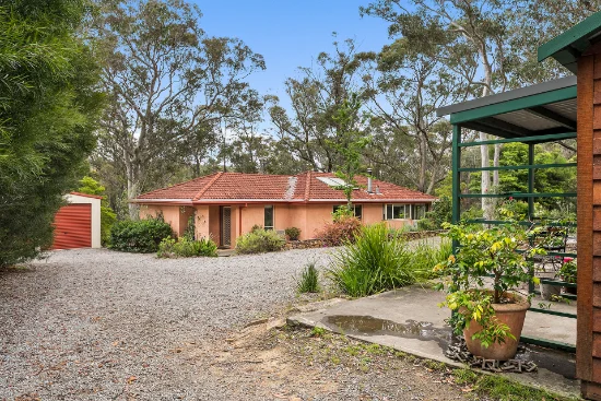 3 Vaughan St, Hill Top, NSW 2575