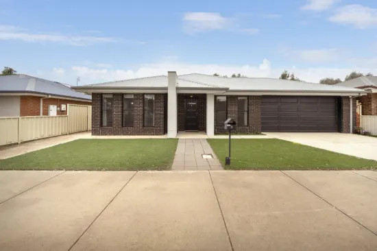 3 Village Way, Swan Hill, Vic 3585
