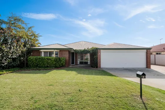 3 Warnt Court, South Guildford, WA 6055