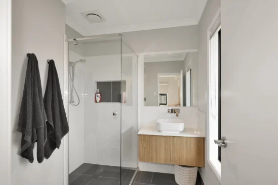 3 Waterside Way, Eli Waters, Qld 4655-Image