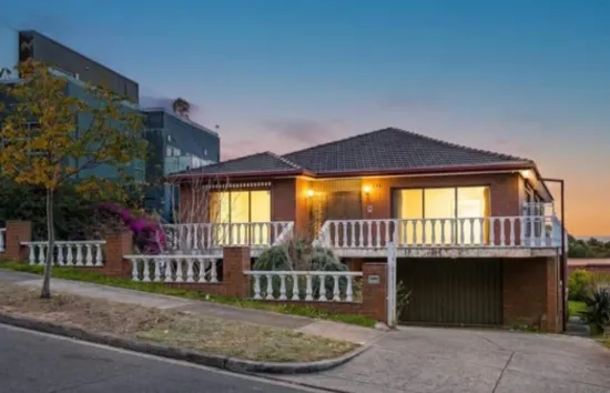 3 Westfield Dr, Doncaster, Vic 3108