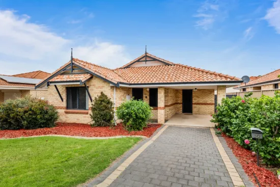 30 Beard Place, Queens Park, WA 6107