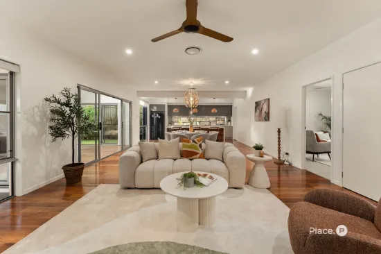 30 Birkenhead Place, Carindale, Qld 4152