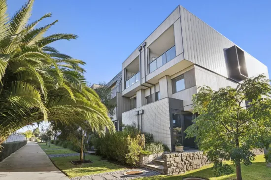 30 Bowlers Avenue, Geelong West, Vic 3218