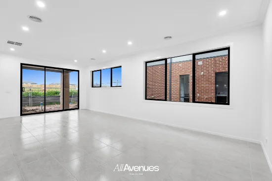 30 Cornsilk Drive, Clyde, Vic 3978-Image