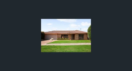 30 Cottage Crescent, Kilmore, Vic 3764