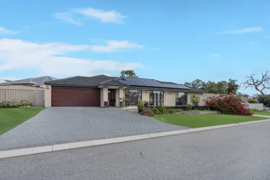 30 Elkington Pass, Huntingdale, WA 6110