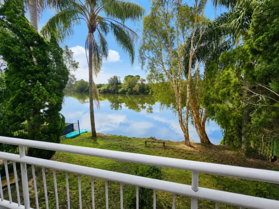 30 Emerton Crescent, Robina, Qld 4226