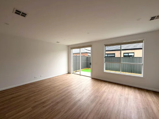 30 Esmeralda Avenue, Tarneit, Vic 3029-Image