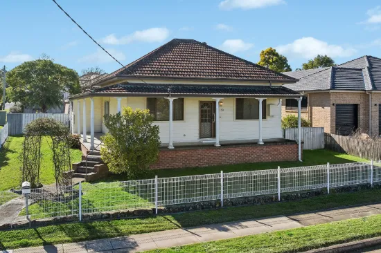 30 Hall Street, Cessnock, NSW 2325