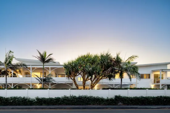 30  Hedges Avenue, Mermaid Beach, Qld 4218