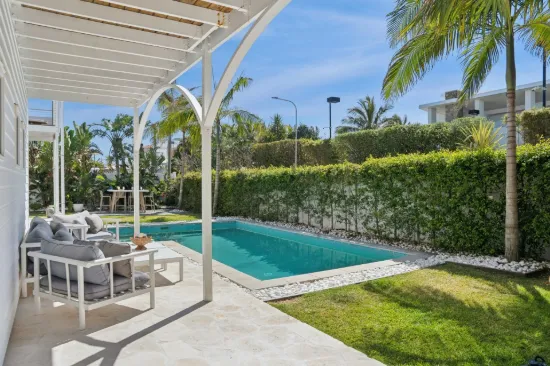 30  Hedges Avenue, Mermaid Beach, Qld 4218-Image