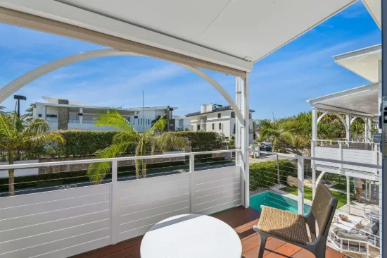 30  Hedges Avenue, Mermaid Beach, Qld 4218-Image