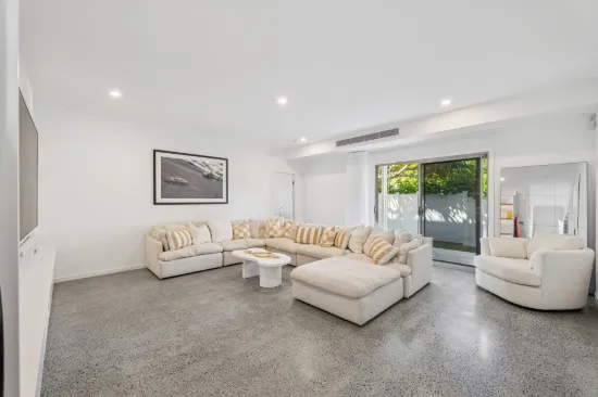 30  Hedges Avenue, Mermaid Beach, Qld 4218-Image