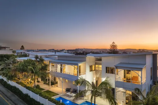 30  Hedges Avenue, Mermaid Beach, Qld 4218-Image