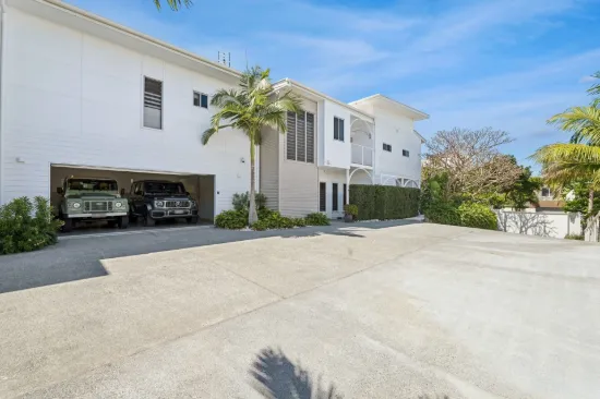30  Hedges Avenue, Mermaid Beach, Qld 4218-Image
