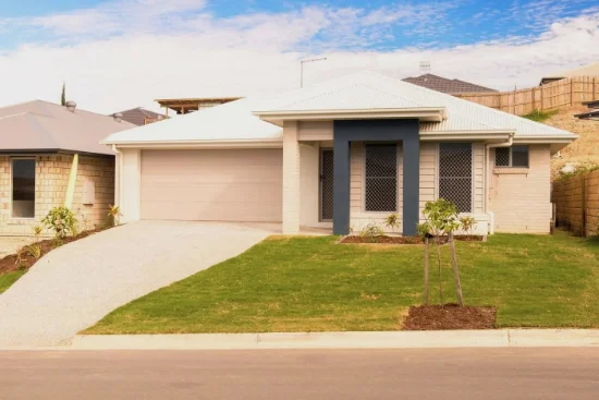 30 Hollanders Crescent, Ormeau Hills, Qld 4208