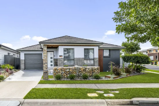 30 Howarth Street, Ropes Crossing, NSW 2760