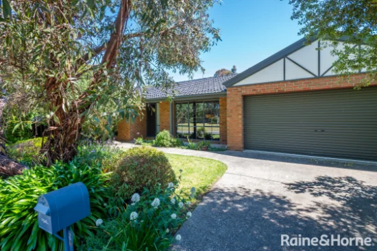 30 Kilmore Road, Gisborne, Vic 3437