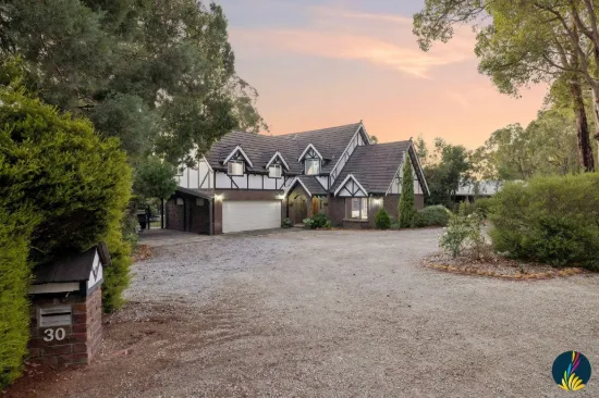 30 Laslett Circle, Mundaring, WA 6073
