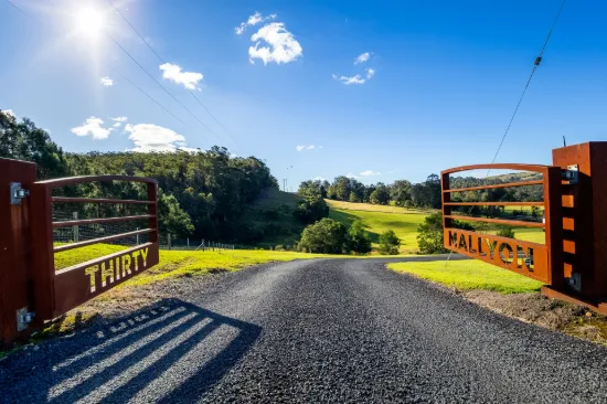 30 Mallyon  Close, Lochiel, NSW 2549