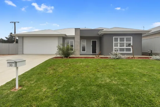 30 Martin Street, Moonta Bay, SA 5558