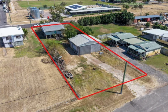 30 Mathews Street, Julia Creek, Qld 4823