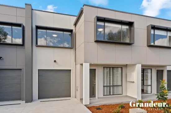 30 Monoplane Avenue, Middleton Grange, NSW 2171
