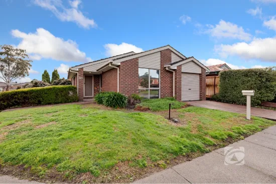30 Norfolk Drive, Narre Warren, Vic 3805