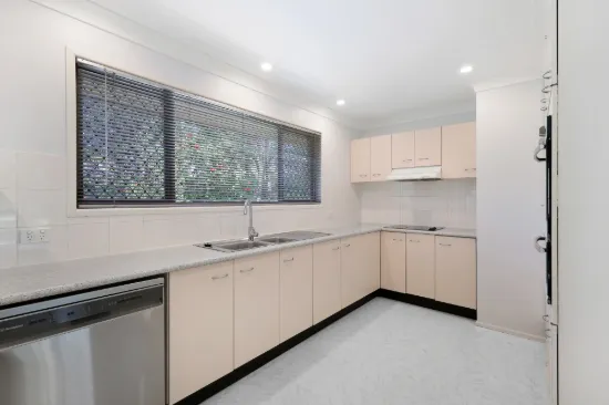 30 Oberon Way, Oxenford, Qld 4210-Image