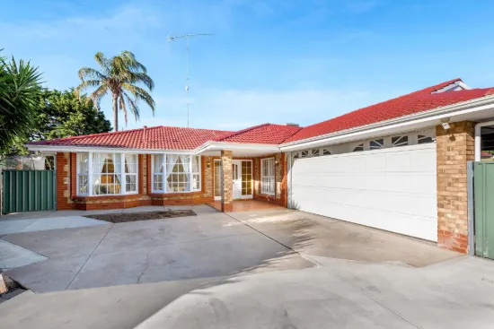 30 Perre Drive, Craigmore, SA 5114