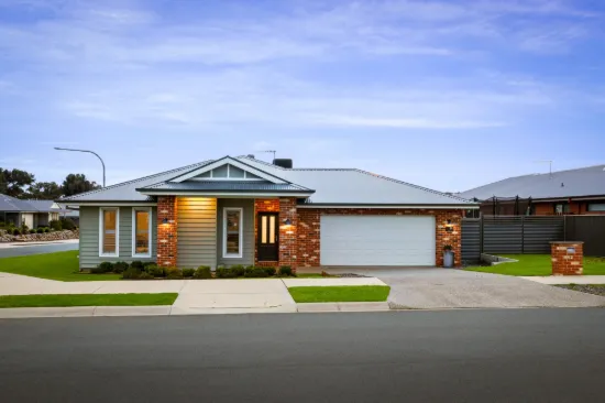 30 Sittella Way, Thurgoona, NSW 2640