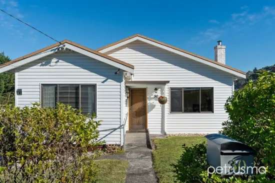30 Sixth Avenue, New Norfolk, Tas 7140