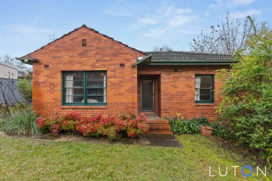 30 Strzelecki Crescent, Narrabundah, ACT 2604