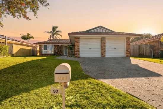 30 Thornbill Drive, Eli Waters, Qld 4655