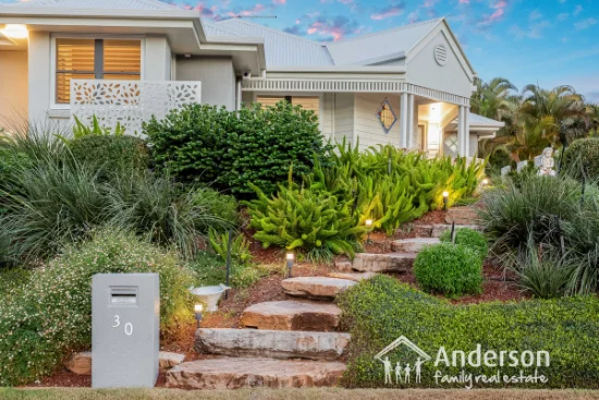 30 Trecarne Street, Bridgeman Downs, Qld 4035