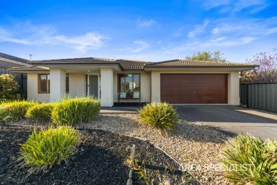 30 Victoria Place, Pakenham, Vic 3810