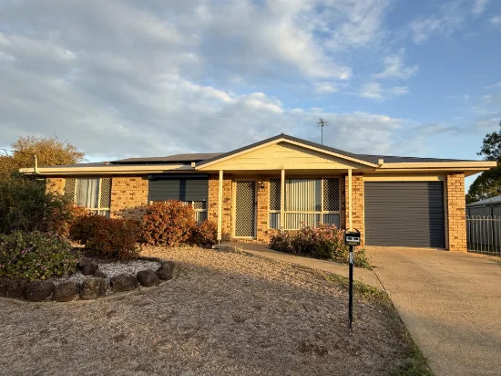 30 Weise Street, Oakey, Qld 4401