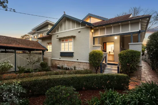 30 Woonona Road, Northbridge, NSW 2063